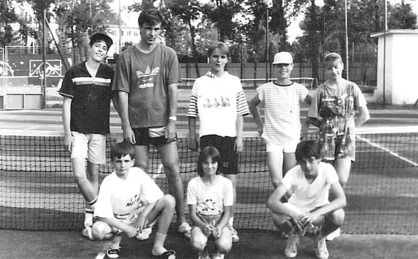 Nenahraditeľnou osobnosťou v galantskom tenise je Ing. Jozef Škoda. Pôsobil v TK v podstate od jeho začiatku.