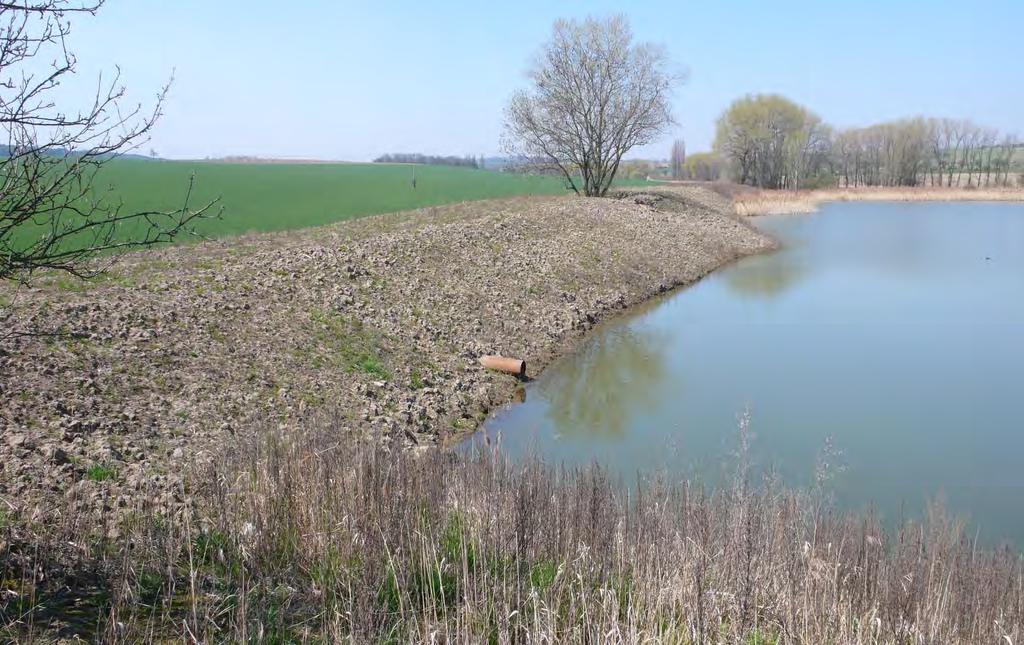 Odbahňování na podporu protipovodňové funkce rybníků : Obvykle pochybná až podvodná záležitost: odstraněním sedimentu