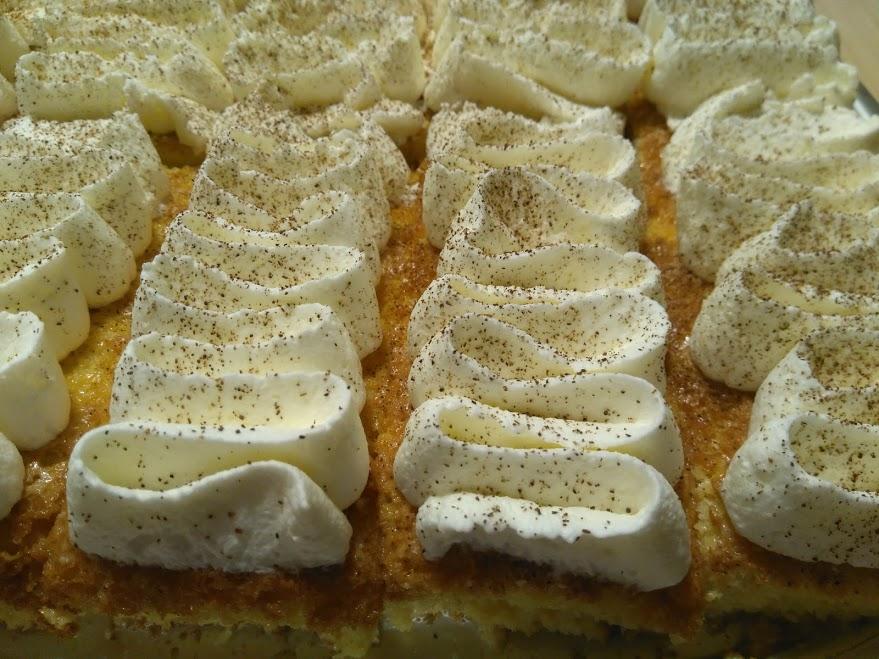 Tres leches řezy Brownies Španělský třímlékový dezert Lze vanilkový, kokosový