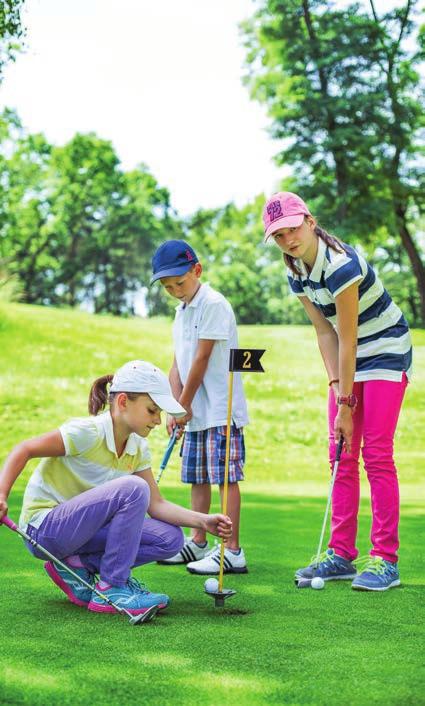 O PROJEKTU O projektu Se školou na golf Se školou na golf? Určitě! Golf je nejen olympijským sportem či aktivitou manažerů, především je to zábava pro celou rodinu.