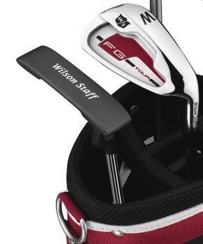 V současnosti je golfový míč daleko sofistikovanější předmět. Má několik vrstev (od dvou do čtyř) ze syntetických materiálů tak, aby plnil na hřišti co nejvíce rolí.