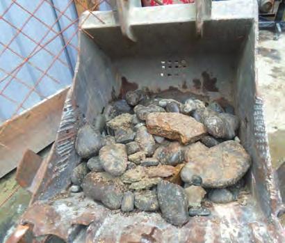 Ačkoli během geologických studií a odběru vzorků byly hlášeny výskyty valounů, byla jejich povaha a