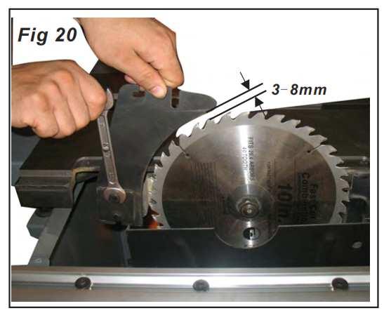 13.2.11 Adjust the riving knife The splitting wedge is dimensioned so that it is thicker than the blade in its width.