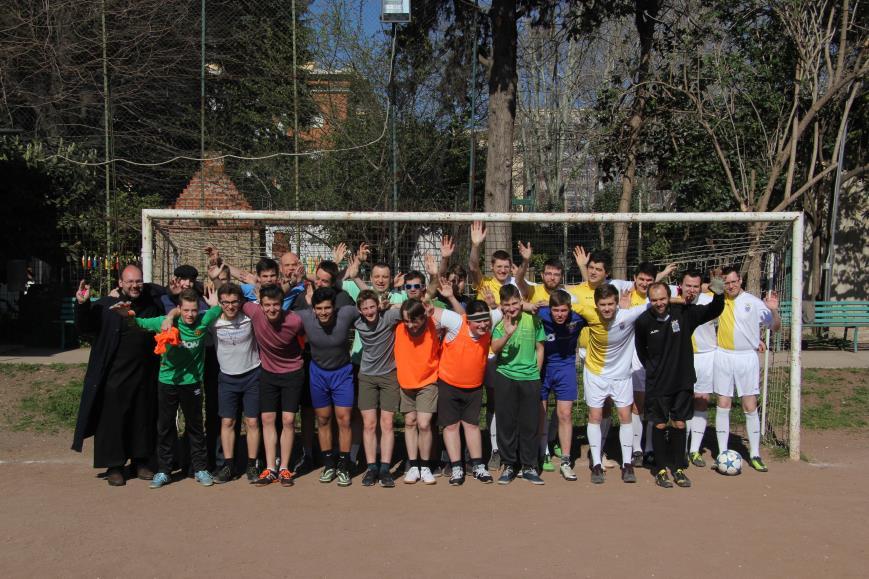 Jak pravil Sv. otec František, aby Vlk zůstal vlkem až dokonce. Jakou hloubku mají slova papeže?! Po pouti jsme šli na zmrzlinu a znovu se potvrdilo, že zde je lepší.