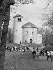 Celý okruh dlouhý 2 km, nám trval 3 a čtvrt hodiny. Nebylo to vůbec lehké, chodili jsme po různých stanovištích a plnili úkoly. Šlo nám to skvěle, měli jsme 65,5 bodu. Dokonce jsme předehnali i 6.