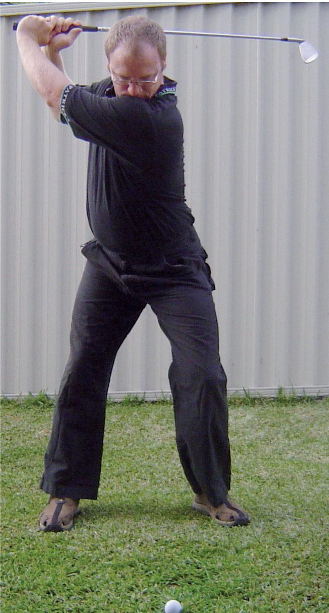 Cílem studie McHardyho et al. (2006b) bylo srovnání moderního a klasického golfového švihu.