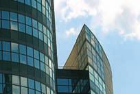 Hned vedle hotelu Esplanade se nachází i nejzelenější část tzv. Lenucijevo podkovy, záhřebská Botanická zahrada.