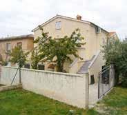 PJEŠČANA UVALA Další apartmány z letoviska Pješčana Uvala naleznete na straně 102.