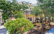 Koupelna se sprchou, WC. Samostatné WC. Velká terasa (45 m 2 ) se zahradním nábytkem. 0,3 0,3 0,3 Apartmán SMODEJ Lokalita: prostorný apartmán ležící 300 m od centra a moře. Parkování před objektem.