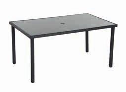 skleněnou deskou se skvěle hodí pro menší posezení.