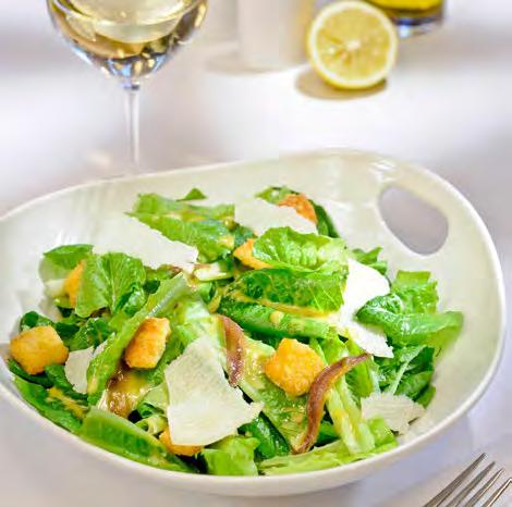 OBĚDOVÁ A VEČERNÍ MENU 2-CHODOVÉ MENU MINIMUM 10 OSOB ESTRAGON 610 Kč Caesar salát s parmazánovými lupínky a bylinkovými krutony Grilovaná kuřecí prsa s máslem ochuceným šalvějí a