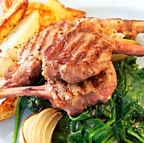 ŠÉFKUCHAŘOVA ORIGINÁLNÍ MENU JARNÍ 3-CHODOVÉ MENU Salát z baby špenátu s pošírovaným královským krabem a aioli dresinkem Grilované kukuřičné kuřecí prso s máslem ochuceným citrónovou kůrou Variace