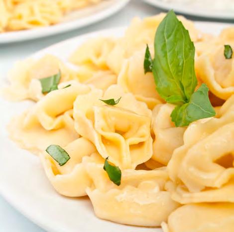 ŠÉFKUCHAŘOVA ORIGINÁLNÍ MENU PODZIMNÍ 5-CHODOVÉ MENU Amuse Bouche Tatarák z tuňáka se zázvorem a wasabi Tortellini s hříbky a rozmarýnovým krémem Pečený