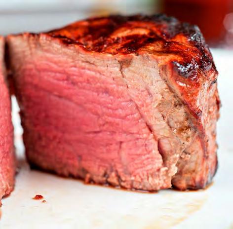 ŠÉFKUCHAŘOVA ORIGINÁLNÍ MENU ZIMNÍ 5-CHODOVÉ MENU Humrový salát na avokádovo-rajčatovém tataráku se šafránovou aioli omáčkou Consommé z kapouna s tortellini plněnými liškami Na pánvi krátce opečený