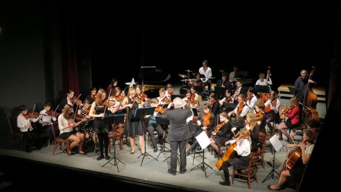 Smyčcový orchestr z Dithmarscher Musikschule v HP, 1. - 6. 3.