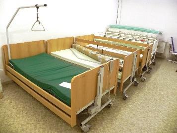 Charitní půjčovna zdravotních pomůcek Náchod Zdravotní pomůcky usnadňují pohyb pacientům, rozšiřují možnosti rehabilitace a především usnadňují rodinám a pečujícímu personálu nelehkou práci s