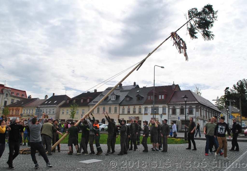 Tradiční
