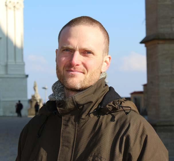 JÓGA Foto: MgA. Radim Paluš, redakce přirozeně pokorní, přirozeně jsme schopni přijímat. Bez tohoto nejsme schopni se nic naučit, nic se dozvědět.
