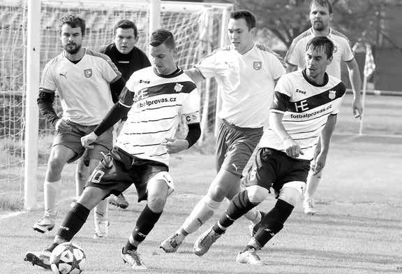 OKRESNÍ SOUTĚŽ A POHLEDEM DOBRÉHO DNE Bilance jednotlivých kol 1. kolo: 1 1 4 7:21 Diváci: 477 2. kolo: 5 0 1 25:7 Diváci: 761 3. kolo: 2 1 3 8:13 Diváci: 678 4. kolo: 3 1 2 30:12 Diváci: 555 5.