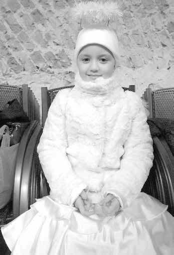 Kdo z dětí řekl na náměstí Velké Moravy Mikuláši básničku nebo zazpíval písničku, byl sladce odměněn. FOTO: PAS ANKETA DOBRÉHO DNE Jakou básničku v dětství jste nejčastěji říkali svatému Mikuláši?