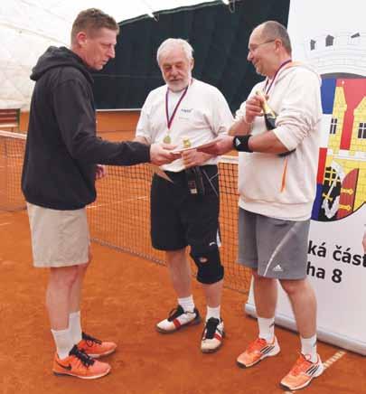 34 OSMIČKA / MĚSÍČNÍK MĚSTSKÉ ČÁSTI PRAHA 8 / červenec 2017 www.praha8.cz Sport Tenista Václav Strožík zve ke 2.