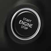 Tlačítko Start/Stop pro nastartování a vypnutí motoru je umístěno na sloupku řízení.