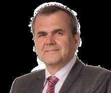únoru 2008 a od 1. ledna 2012 navíc řídí i divizi finanční. Ing.