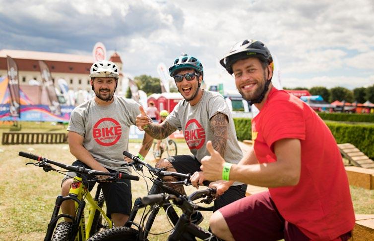 Výuka je zdarma a lze ji dopředu rezervovat na našem webu v sekci Bike Academy, https://www.kolopro.