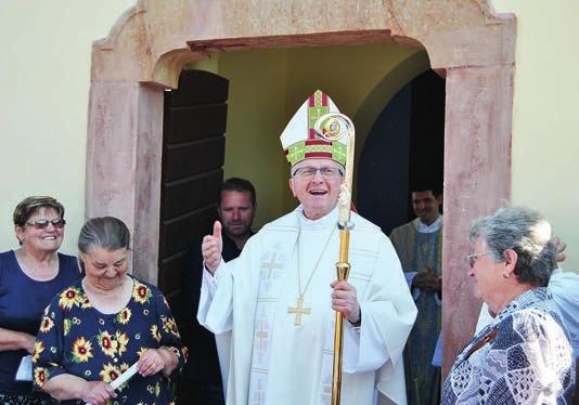 dopoledních hodinách litoměřickým biskupem Mons.