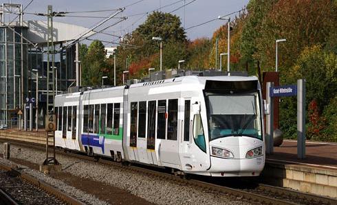 Implementace ERTMS - závěry Nové instalace rádiového komunikačního systému nutné GSM-R jako jediný systém Nové instalace vlakového zabezpečovače nutné ETCS jako jediný systém TEN-T ETCS úrovně 2 (při