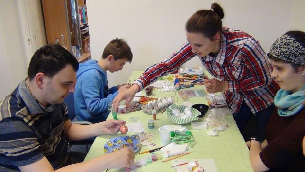 Aktivity a akce v Sociální rehabilitaci MIKASA za rok 2017 Klub talentů Začátkem školního roku 2017/2018 jsme na popud klientů začali realizovat dramatický kroužek s názvem Klub talentů.