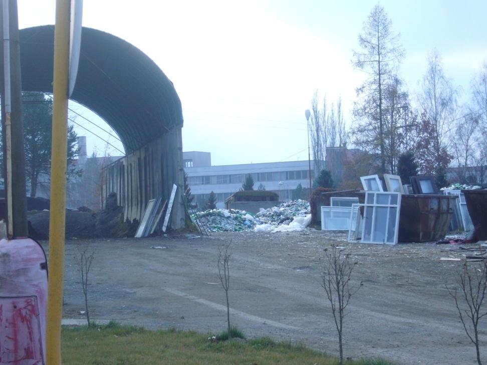 VPS Snina, s.r.o. v súlade s VZN č.73/2004 vykonávajú zber veľkoobjemového a nebezpečného odpadu.