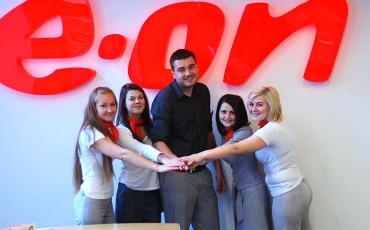 12 E.ON Czech Rozhovor E.ON Poradenské centrum v Brně slaví první narozeniny E.ON Poradenské centrum v Brně 2. června oslavilo první rok svého fungování.