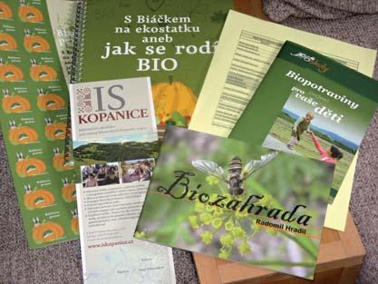 Projekt: Informační a metodická podpora pro nositele EVVO ve Zlínském kraji CÍL: CÍL: Zajistit ucelený, praktický a užitečný informační systém pro SEV a ekoporadny, školy, úřady, veřejnost a další