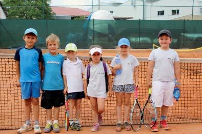 sport Život Úval 9/2018 Úvalští tenisté ve čtvrtfinále Středočeského kraje Družstvo minitenistů TC Úvaly (6 7 let) postoupilo do čtvrtfinále Středočeského kraje v soutěži družstev Memoriálu Z.