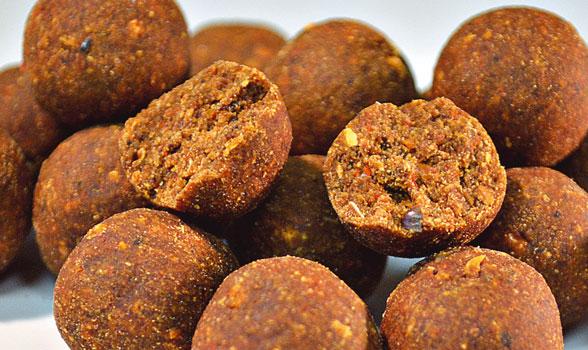 BOILIES MARINE JOKER novinka BOILIES MONSTER GLM novinka V naší řadě jsme postrádali boilies s vysokým obsahem mouček a atraktantů z tuňáka.