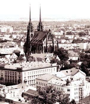 Noviny, které si píší čtenáři sami Založeno roku 2011. Tištěno na recykl.