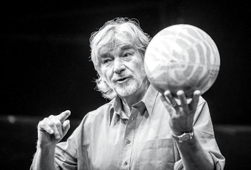 Hrají: Vladimír Kratina, Petra Horváthová nebo Beáta Kaňoková.