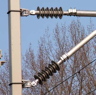 Možnosti využití izolátorů a trubkových spojů: Až 3 kv DC a 25 kv AC Keramické, pryskyřičné nebo silikonové izolátory Jednoduché nebo dvojité systémy izolace Trubky o