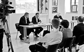 Iz ob~inskih uprav Javni razpisi ( 22 ) V ZAČETKU MAJA JE V KOBARIDU POTEKALA NOVINARSKA KONFERENCA, na kateri sta direktor Zavoda za ribištvo Slovenije Dejan Pehar in župan Občine Kobarid Robert