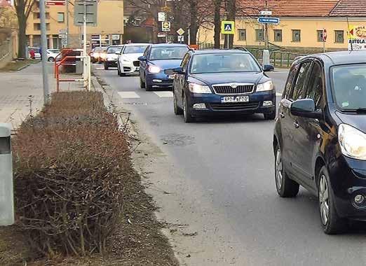 Nejdříve se změnil územní plán, aby se mohlo stavět Plnou odpovědnost za dlouholeté neřešení neúnosné dopravní situace má bývalý starosta obce pan Kášek.
