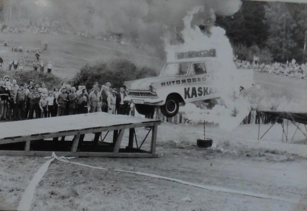 VÁGENKNECHT, Jaroslav. Historie motoristického sportu, s. 13.