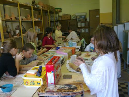 stupeň pondělí 14.30-16.00 J. Carda florbal 1. stupeň středa 14.30-16.00 J. Carda florbal 2. stupeň úterý 15.30-17.00 J. Carda florbal 2. stupeň čtvrtek 15.30-17.00 J. Carda hra na flétnu začátečníci úterý 13.