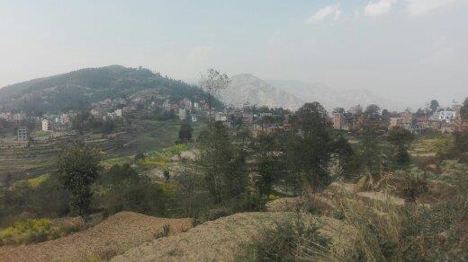 UBYTOVÁNÍ Ubytované jsme byly v Dhulikhel hospital guest house, v dvoulůžkovém pokoji, s koupelnou. Cena za noc je 400 NPR / osoba. V ceně jsou také snídaně, ale ne vždycky jsou připravené.
