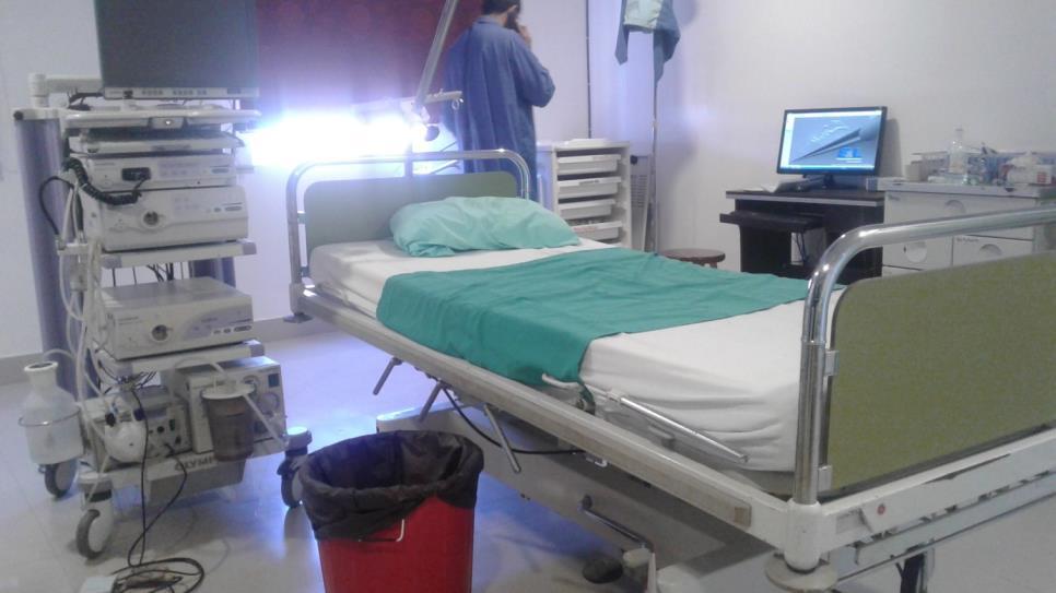 Na zbytek se musíte doptat nebo dohledat v dokumentaci. Má práce byla hlavně ředění a podávání infuzí, tabletek, inhalací, stlaní postelí, podávání i.v. léků, měření fyziologických funkcí a kontrola dokumentací po noční směně.
