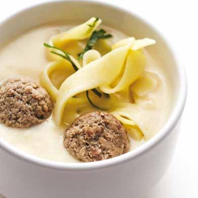 knedlíčky EN Kaldoun traditional Czech soup with assorted poultry, vegetables, noodles and liver