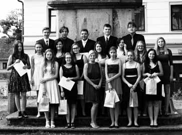 Další překvápko byla volba Miss bábinka, kde kritérii byla oblíbenost, ochota dělat něco pro druhé, šmrnc a elán. Jednoznačně vyhrála Blanka Peterků, druhá Irena Poklopů a třetí Miluška Kadečků.