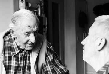 V roce 1937, krátce před zabráním Rakouska Hitlerem, odjeli z Vídně do Sedlice. Na místě starého rodného domu začali stavět patrový dům č.p. 41 s pekárnou.