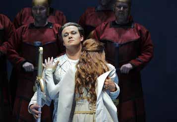 OPERA > NAPSALI O NÁS Wagnerův Lohengrin slaví mimořádný úspěch! > Lohengrin Foto: P.
