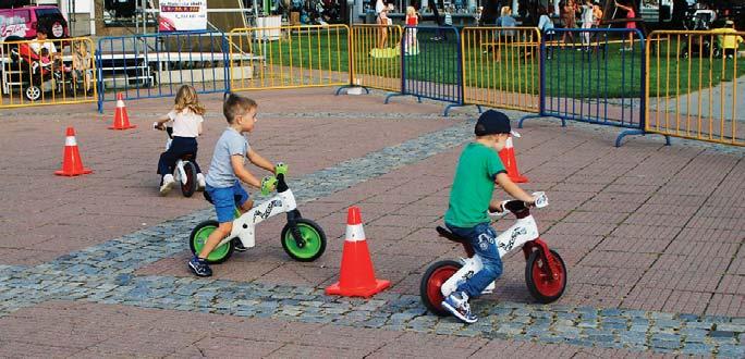 DĚTSKÝ DEN zabaví nejmenší návštěvníky Organizátoři výstavy automobilů a motocyklů CZECH DRIVE připravili pro nejmenší návštěvníky bohatý doprovodný program v rámci dětského dne, který proběhne v